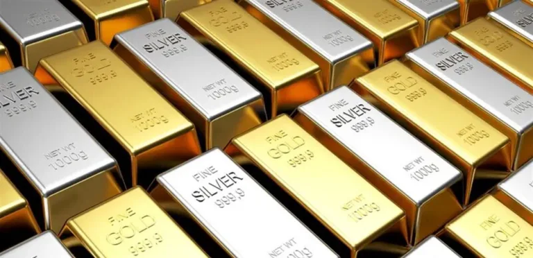 Gold falls below $4,000 and silver falls below 60