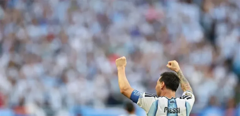 Argentina survives Cape Verde and sets a fiery date with Egypt