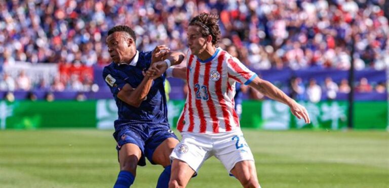Because of their behavior against France… criticism of the Paraguayan national team players