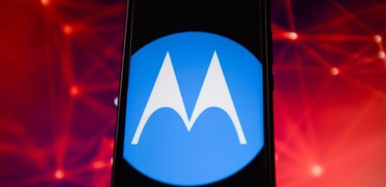 Here are the specifications of the latest phone from Motorola