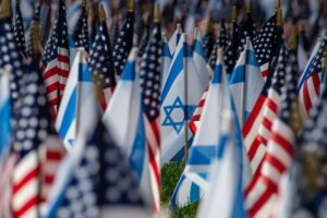 Before the strikes on Syria… an Israeli official reveals “sensitive” intelligence coordination with Washington