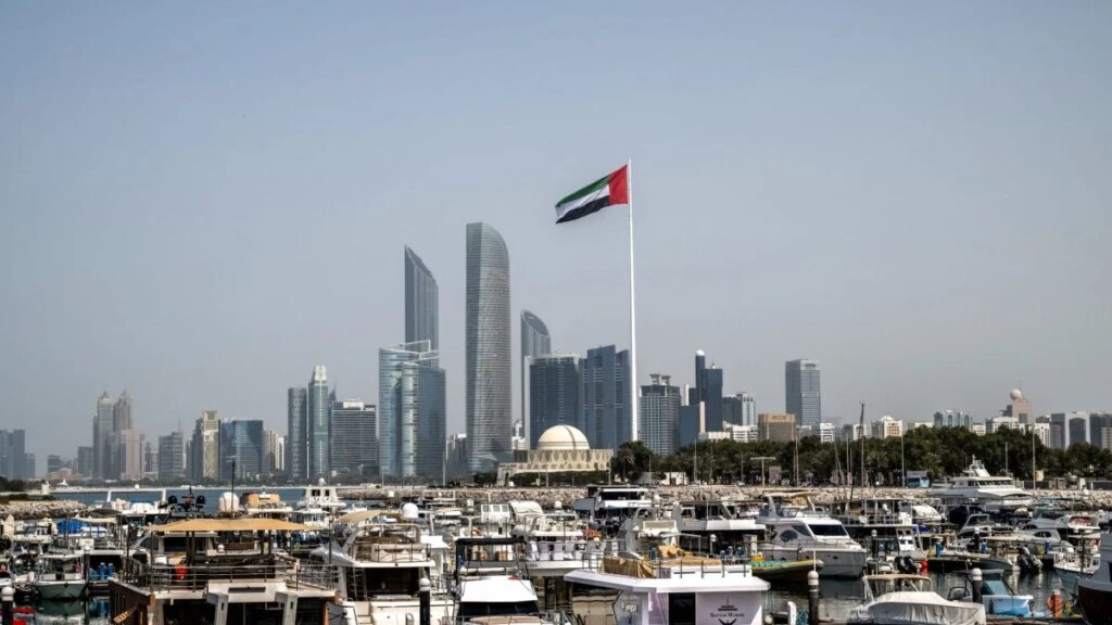 The UAE opens a new economic door with Lebanon… A huge delegation arrives soon