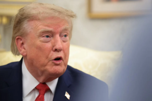 Trump changes the rules of the Iran war… from “quick crushing” to “slow strangulation”