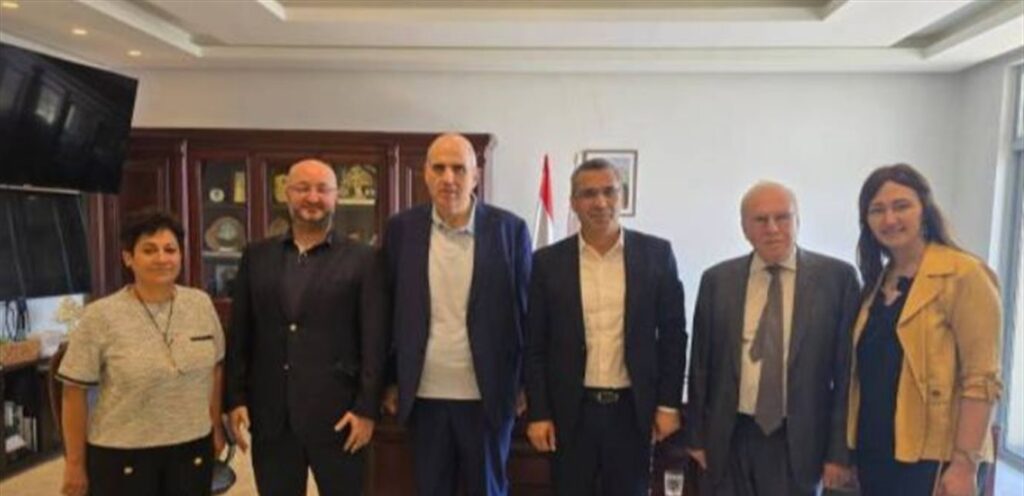 Hani discussed with the delegation of the National Institute of Vine and Wine the crisis of production and import management