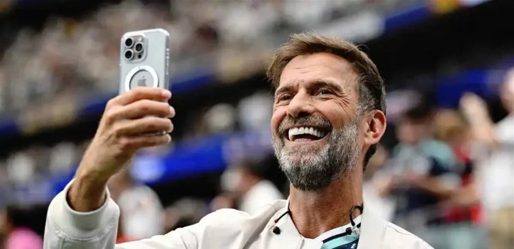 He would have joined Liverpool with open checks. Klopp chooses 3 players