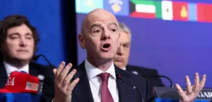 Historic vote of no confidence in Infantino