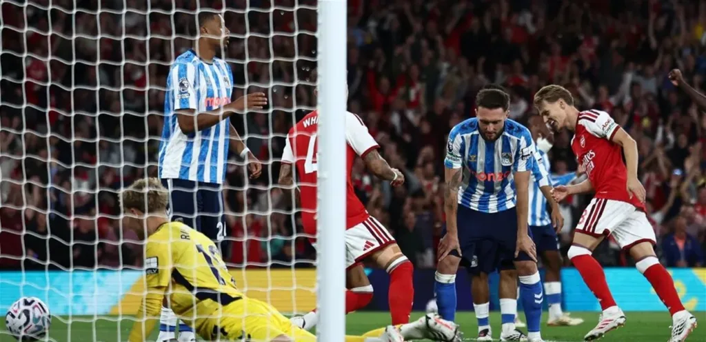 With a hat-trick against Coventry… Arsenal begins its defense of the league title