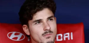 A coup within Atletico.. Players demand the departure of Alvarez