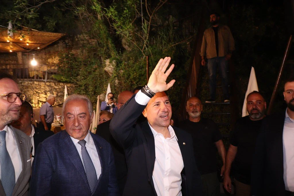 One chapter before all other files… Gemayel puts Hezbollah’s weapons at the head of the table