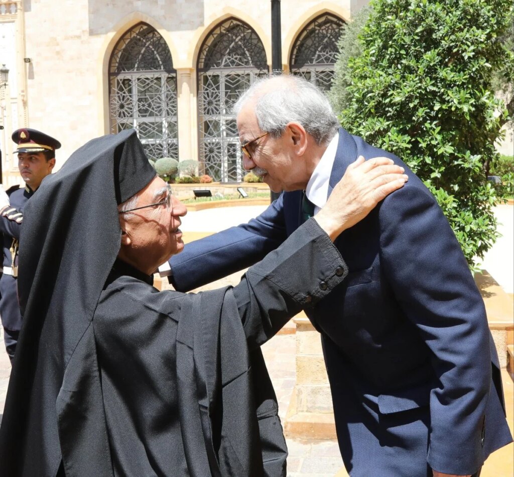 “A statesman in every sense of the word.” Al-Absi praises Salam from the brigades