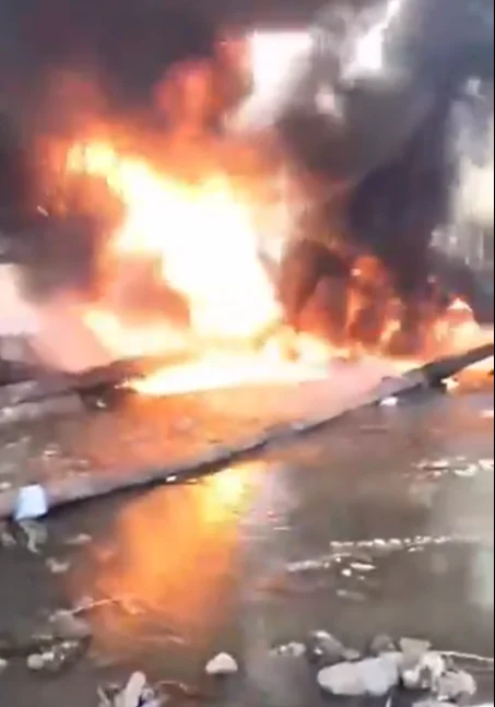 Flames rising in Nahr al-Bared…an oil pipeline fire