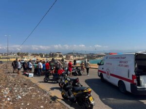 Two successive accidents in Tripoli: a young woman is injured and a car overturns on the Corniche