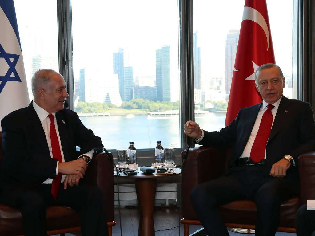 Türkiye asks Interpol to arrest Netanyahu… and Israel opens fire on Erdogan