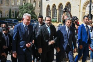 Broad Syrian government movement in Beirut: 6 ministers discuss cooperation files with Aoun and Berri