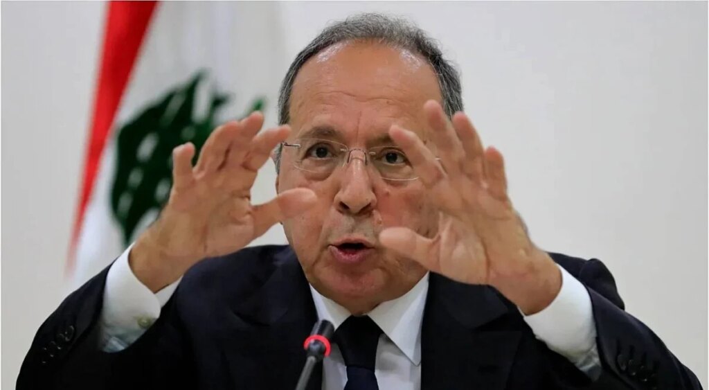 Al-Sayyed calls on Aoun to review the “mistakes” amid warnings of the collapse of the Lebanese House