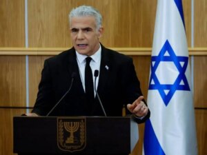Lapid leads decisive consultations to attract Likud voters through a new electoral plan