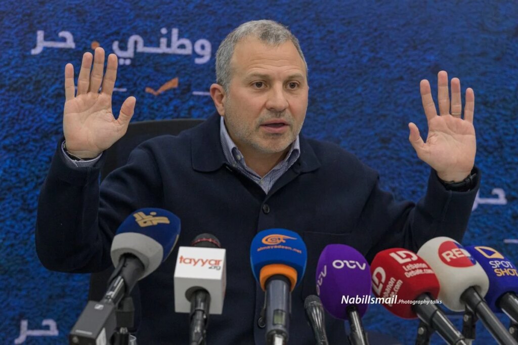 Bassil and Hezbollah: exit from the coalition or a conflict?