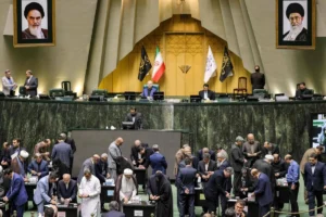Iranians are under price pressure… and representatives are sounding the alarm