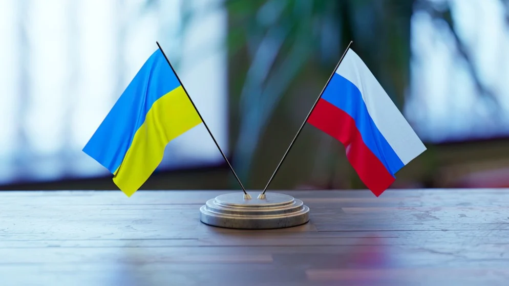 The Ukrainian negotiations are deadlocked and Moscow is adhering to the peaceful path again