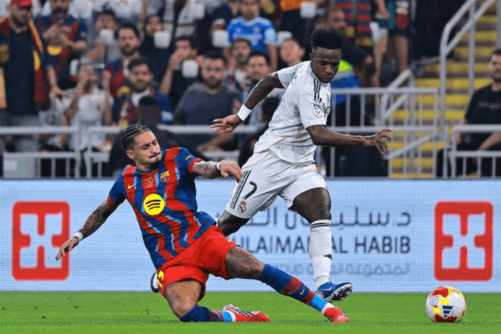 Real Madrid sits on the throne of El Clásico and seeks to break Barcelona’s dominance and regain the league title