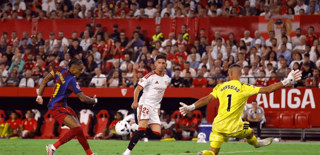 Rafinha’s hat-trick leads Barcelona to overthrow Sevilla and expand its lead at the top of La Liga