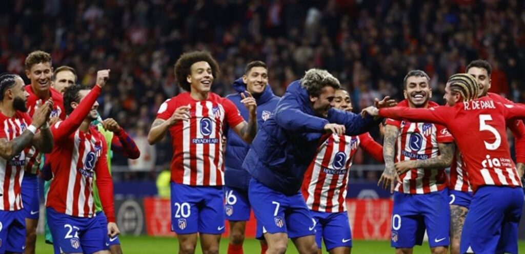 Atletico Madrid resolves the exciting derby and pounces on Real Madrid, which is isolated with ten players