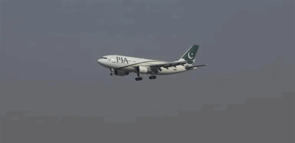 Pakistan negotiates with an American bank to finance a deal to acquire Boeing aircraft