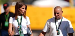 Roberto Carlos solves the mystery of his hidden financial crisis