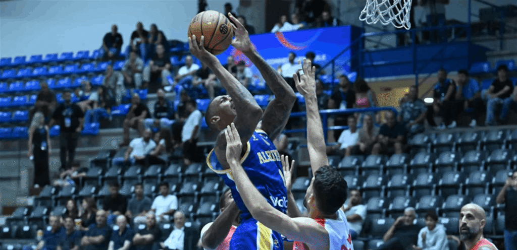 Al-Riyadi narrowly overcomes Kuwait and achieves its second victory in the West Asian Basketball Super League