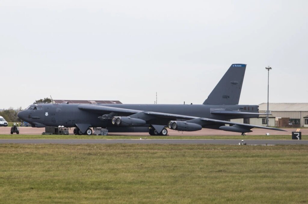 Iranian line near an American base in Britain: 5 detainees and suspicious trucks