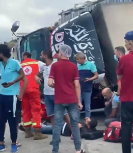 A traffic accident on the Qalamoun Highway left two injured after a truck collided with a parked car
