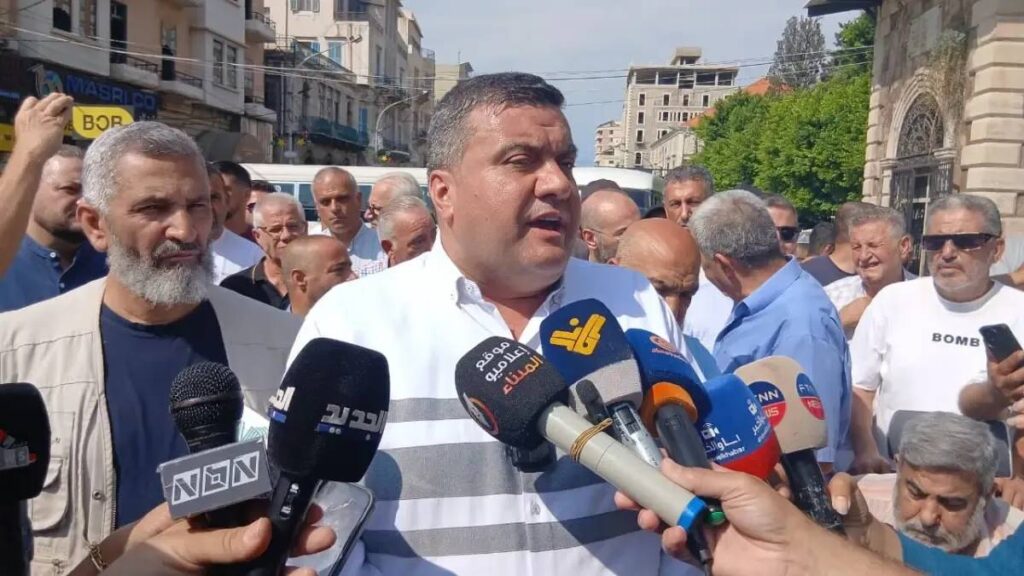 North Lebanon: Workers move from a sit-in to a complete lockdown in an escalation of their confrontation