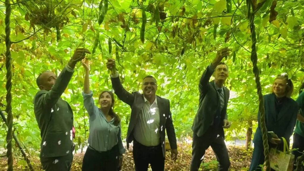 The Minister of Agriculture and the Dutch Ambassador discuss mechanisms for developing the agricultural sector in the Chouf