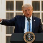 Trump escalates the confrontation with the media by expelling journalists from the White House