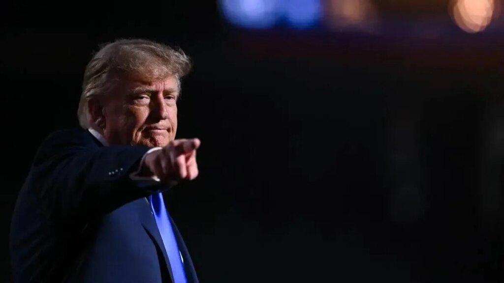 Trump turns against Biden’s approach and opens the American military arsenal to Israel