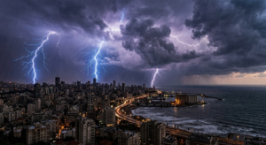 A “winter flash” breaks the September heat… Thunderstorms, heavy rain and hail are on their way to Lebanon!