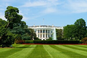 A lawsuit against the Trump administration demanding access to the White House, with the participation of CNN and Politico