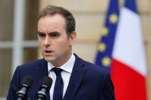 Locorno waves his resolve and warns against attempts to storm the Elysee ahead of Saturday’s protests