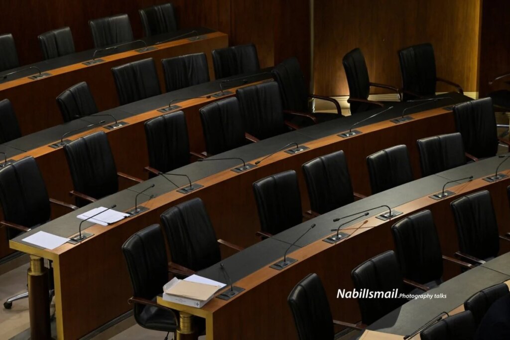 One billion dollars to cover two million Lebanese: A crisis law is looking for a financier