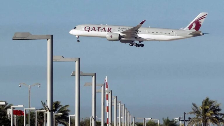 Qatar Airways suspends its flights amid security tension in anticipation of developments in the situation