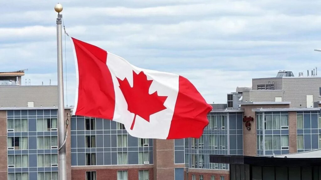 Ottawa urges its citizens to leave Lebanon immediately and calls to avoid traveling there