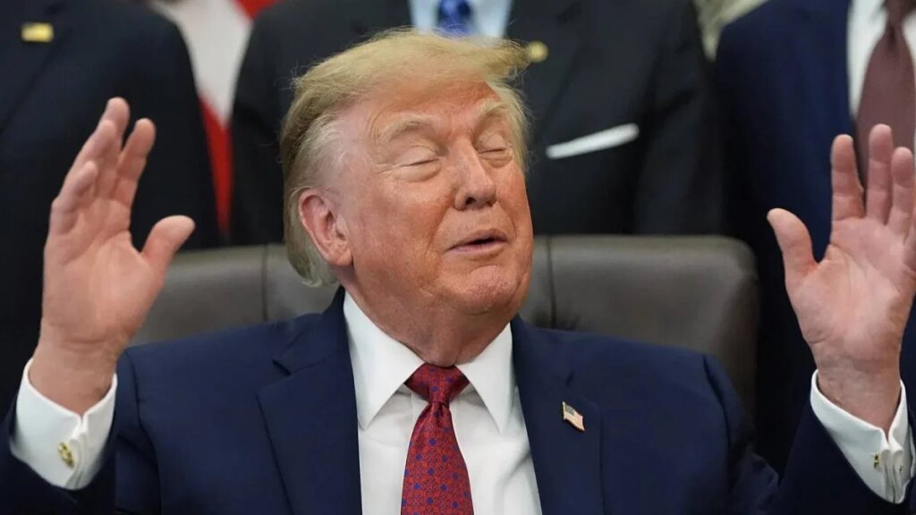 Trump hints that the tension with Iran will soon end, one way or another