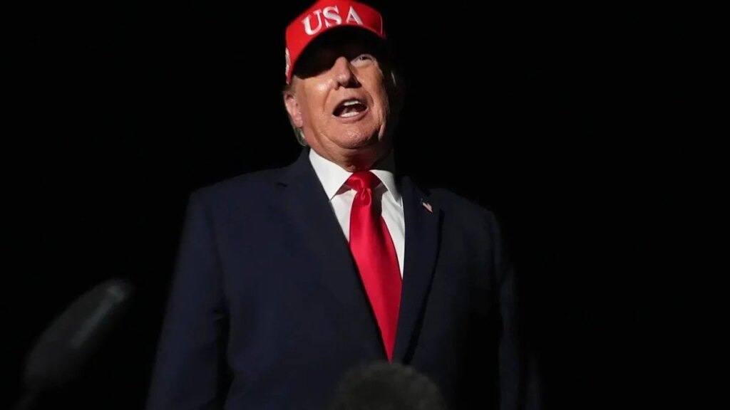Trump escalates against Iran and warns of a “dangerous game” that shapes the oil battle