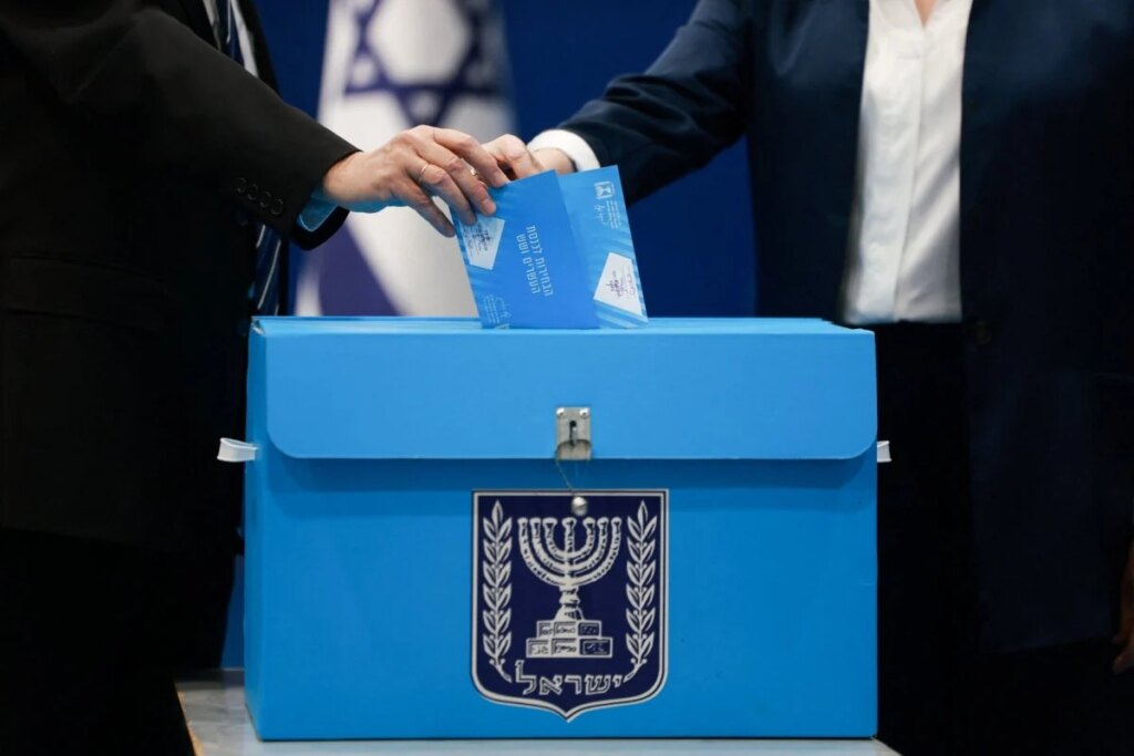 Netanyahu leads with 66.2% of the vote count, and the race for government continues