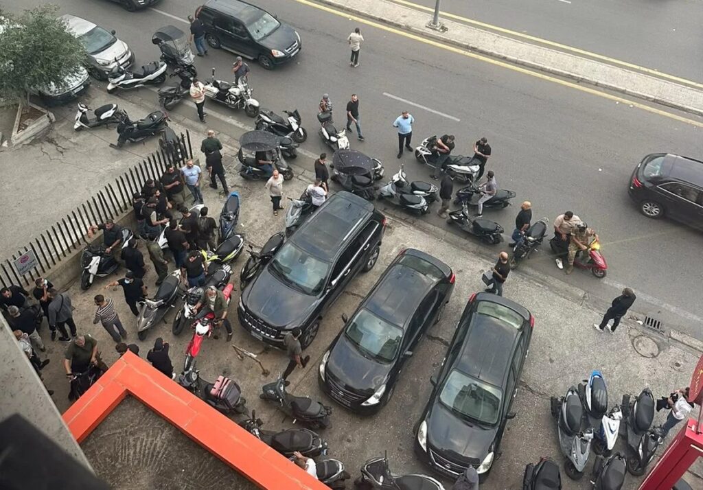 The first judicial action after the party besieged the Semaan Gallery patrol