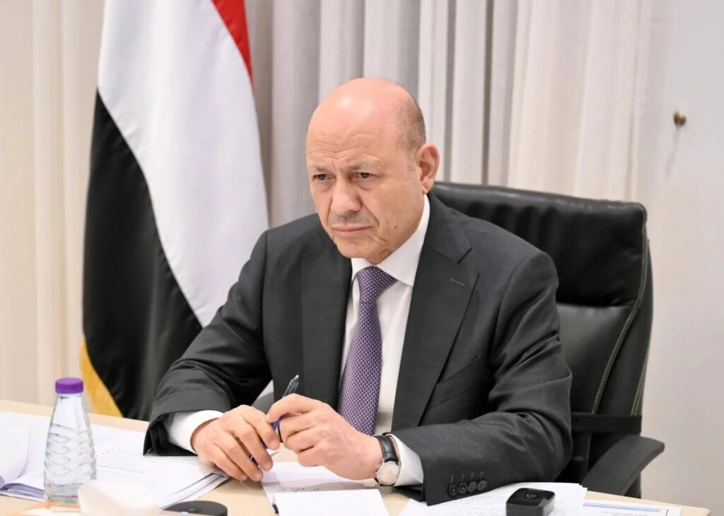 Coinciding with an anticipated military operation: Al-Alimi announces the launch of the “Dawn of Yemen” battle