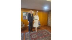 Ireland is considering participating in a new international mission, an alternative to UNIFIL