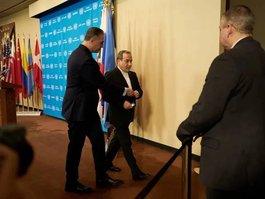 The repercussions of Araqchi’s departure: a political debate and a decisive Iranian response to Washington