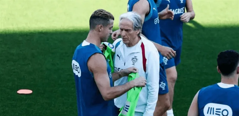 After the relationship deteriorated, Jesus extended a helping hand to Ronaldo in turning the page on the differences