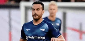 Pedro Rodriguez hangs up his boots and bids farewell to the stadiums at the age of thirty-nine